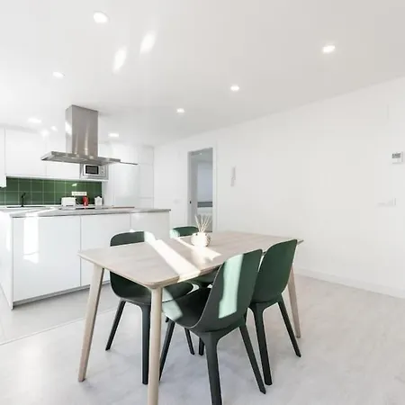 Reformado , Centrico , Wifi. Apartment *