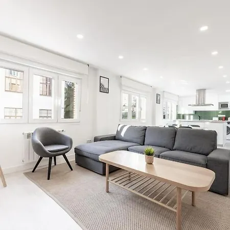 Reformado , Centrico , Wifi. Oviedo