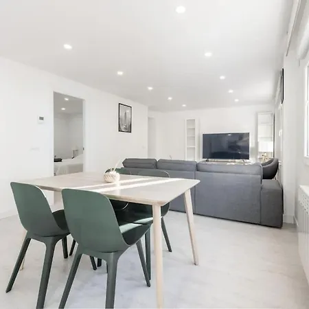 Reformado , Centrico , Wifi. * Oviedo